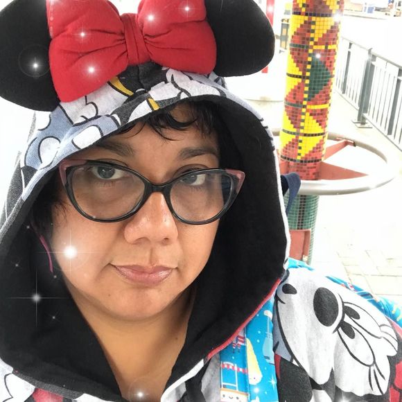 Meet your Posher, Mandy - Picture 1 of 1